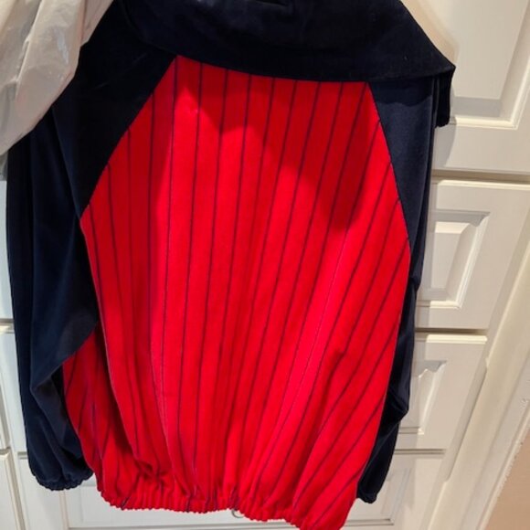 MAN'S TRACK, SWEAT JACKET AND PANT, XL MACHINE WASHABLE RED & NAVY BLUE, NEW, - Picture 3 of 3